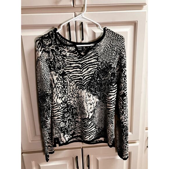 Christina Rotelli Vintage Sweater Top Long Sleeved Black Cream Size Medium - Picture 4 of 7